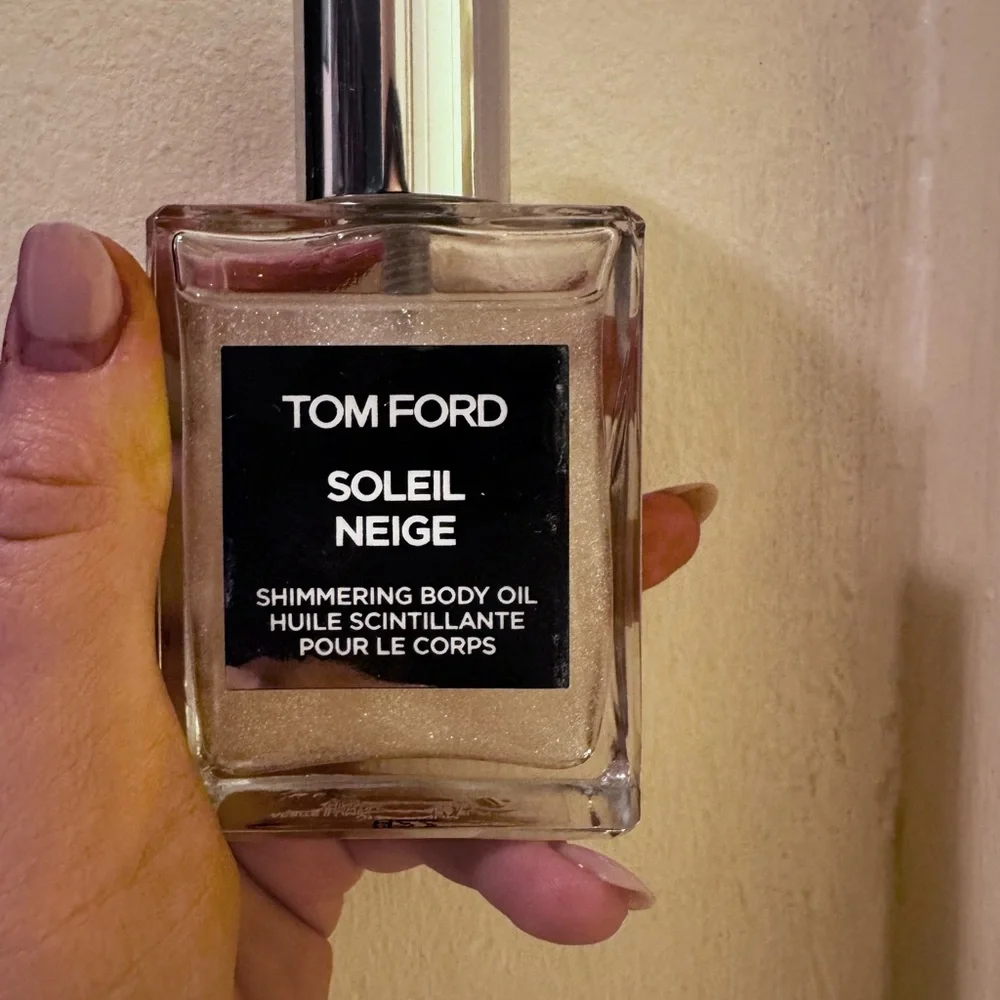 Tom Ford Soleil Neige Body Oil - Picture 4 of 4